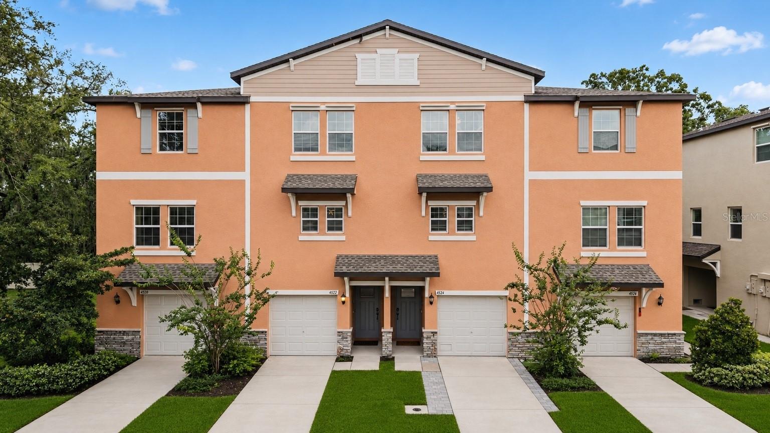 Photo of 4524 TUSCAN LOON DRIVE TAMPA FL 33619