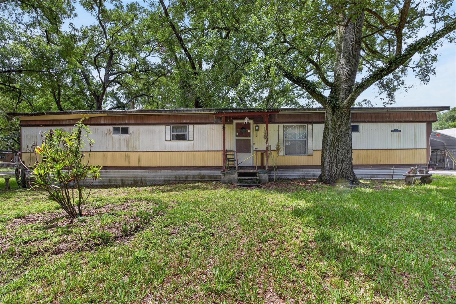 Photo of 10227 OAK AVENUE TAMPA FL 33619