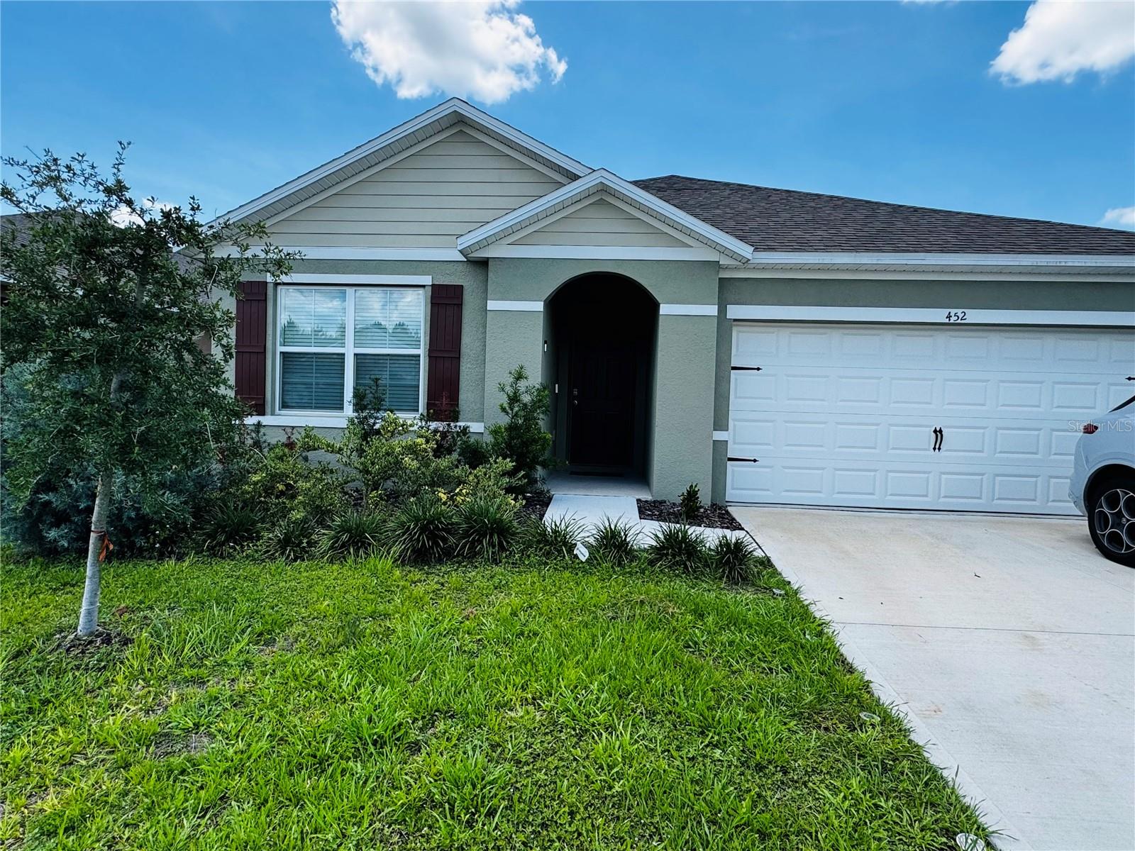 Photo of 452 TAYLOR GROVES DRIVE LAKE WALES FL 33898