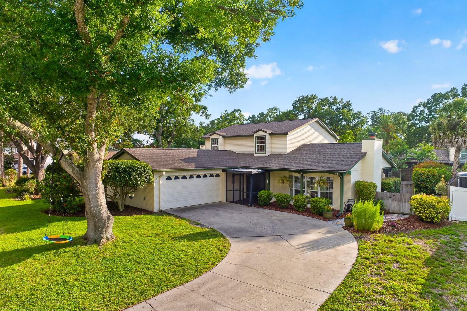 Photo of 15808 ASHBURY PLACE TAMPA FL 33624