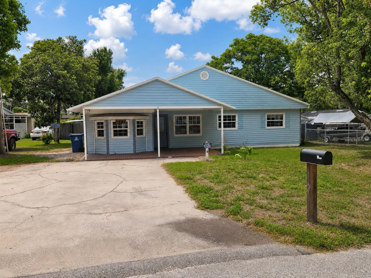 Photo of 521 GREEN CIR FORT MEADE FL 33841