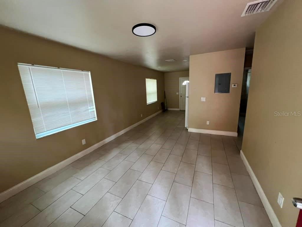 Photo of 10106 N 10TH STREET TAMPA FL 33612