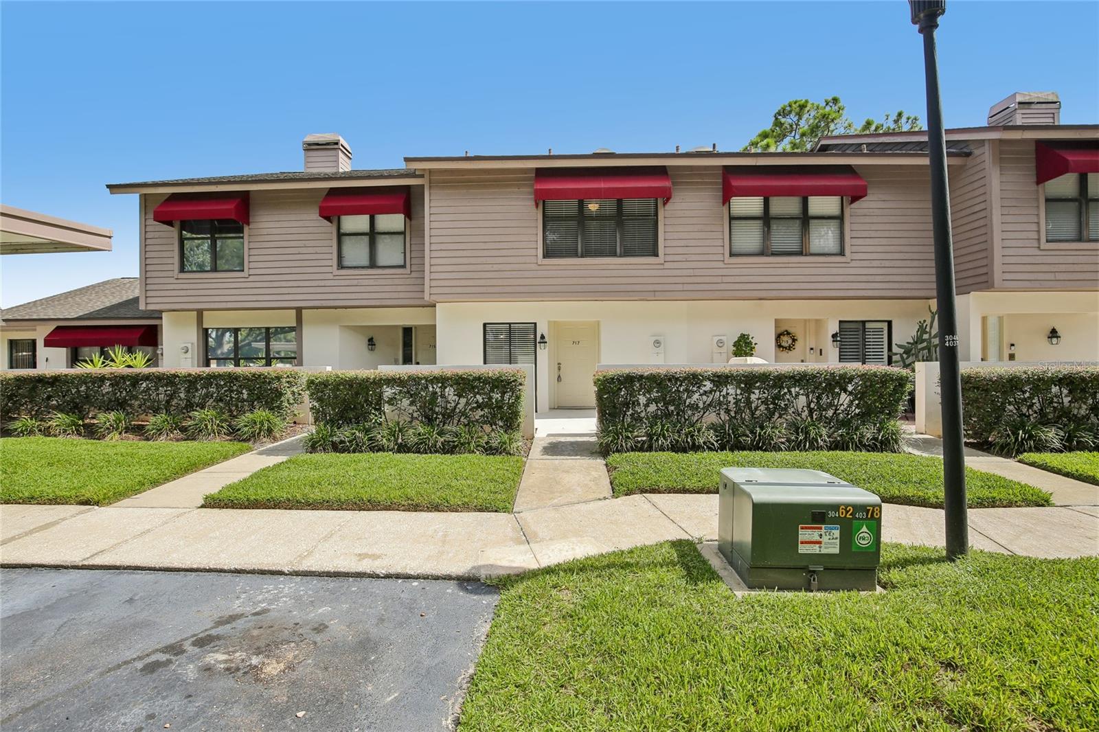 Photo of 717 OAK PARK PLACE BRANDON FL 33511