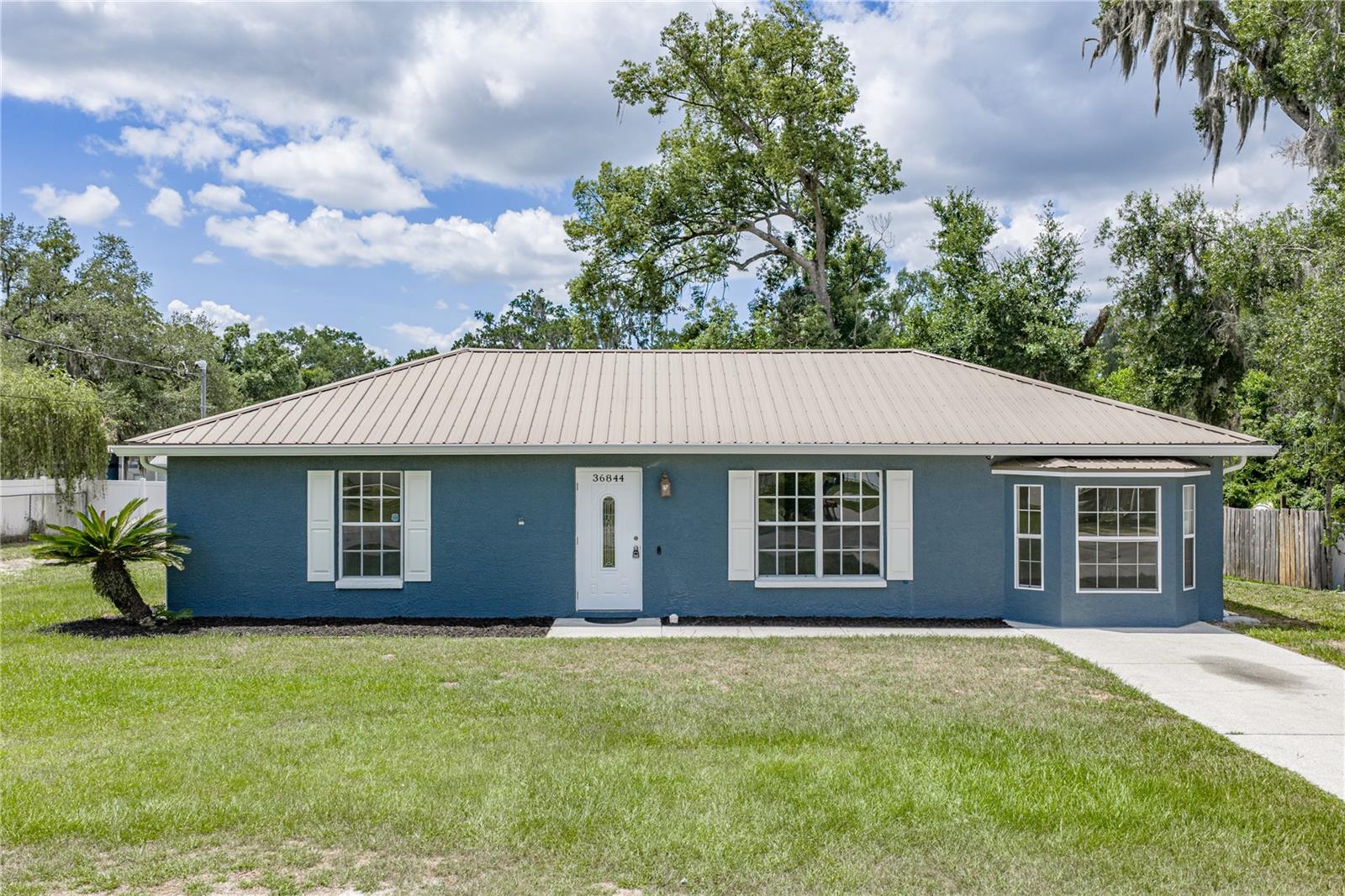 Photo of 36844 CHURCH AVENUE DADE CITY FL 33525