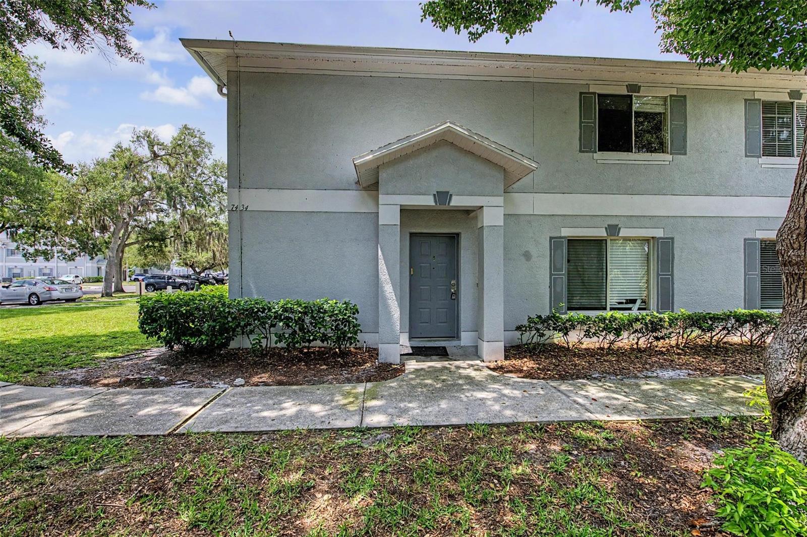 Photo of 7434 E BANK DRIVE TAMPA FL 33617