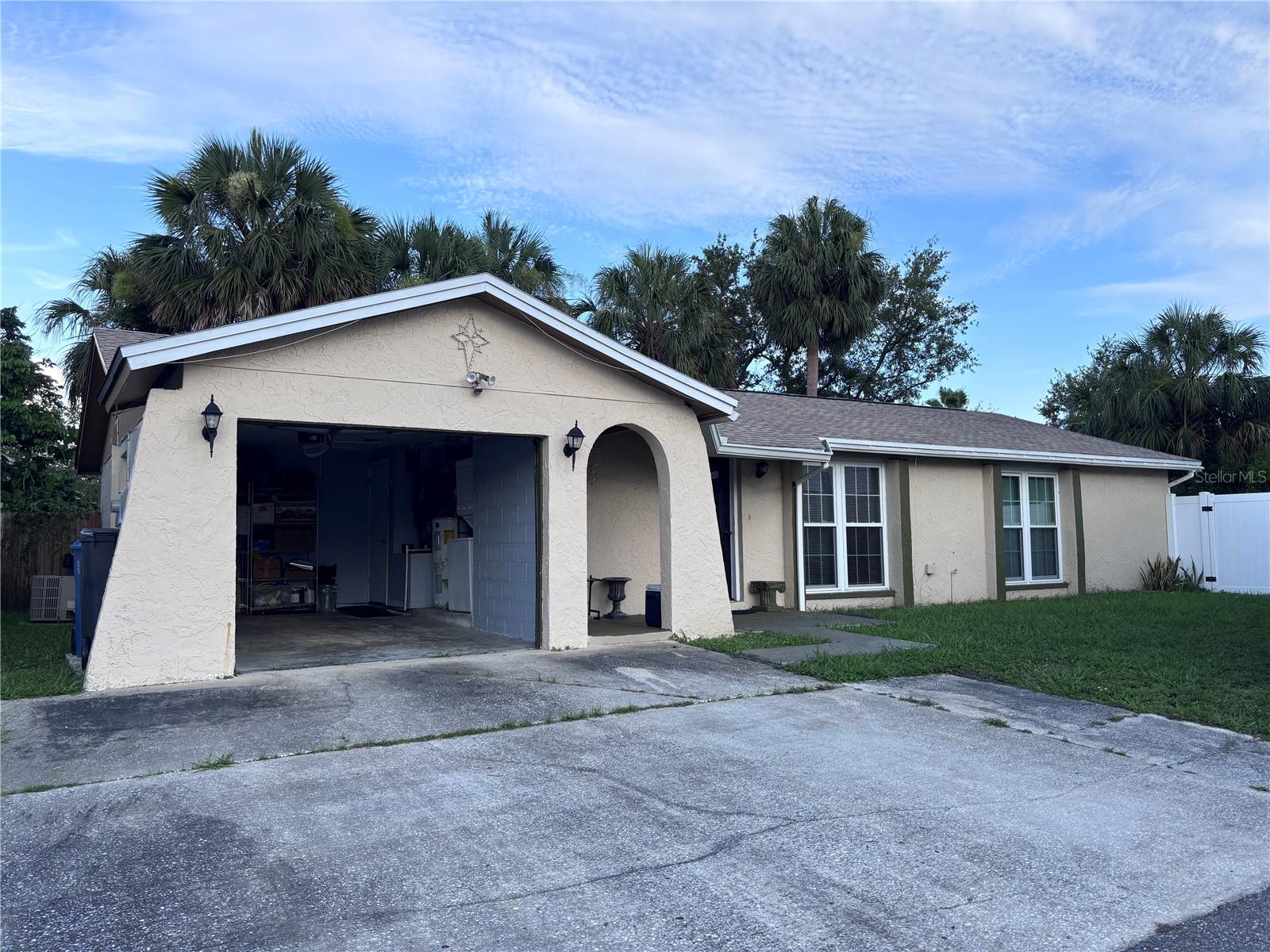 Photo of 10102 MISSY COURT TAMPA FL 33615