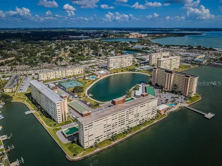 Photo of 4575 COVE CIRCLE #703 ST PETERSBURG FL 33708