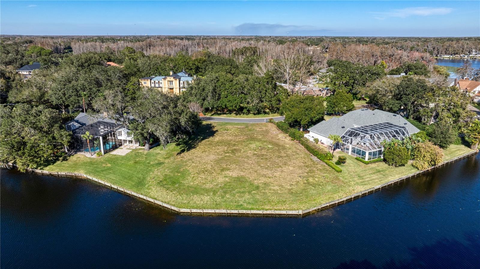 Photo of 814 TARAY DE AVILA TAMPA FL 33613
