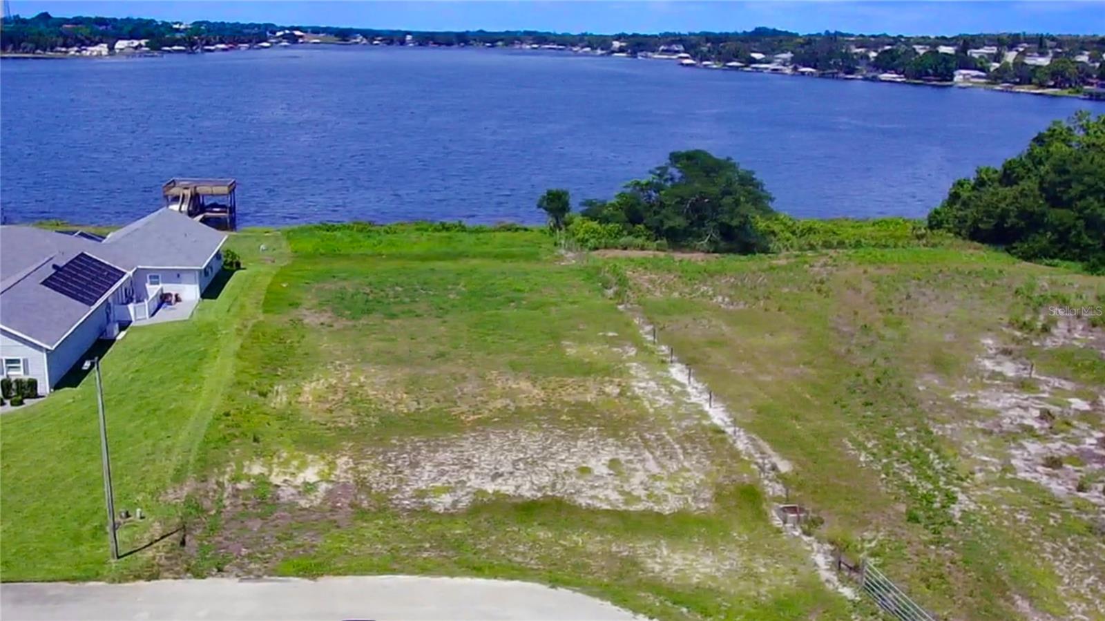 Photo of 466 SUNSET POINTE DRIVE LAKE PLACID FL 33852