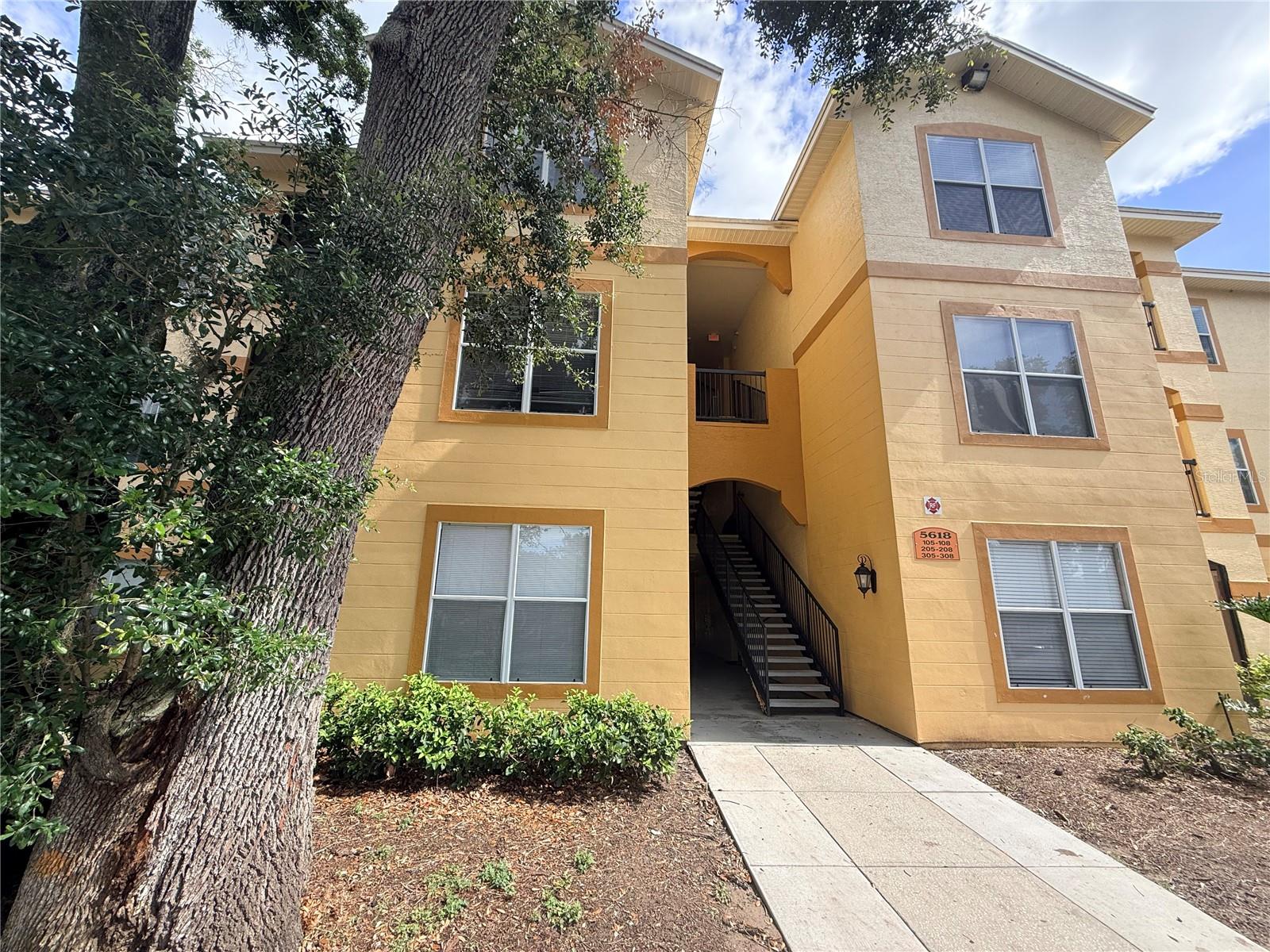 Photo of 5618 PINNACLE HEIGHTS CIRCLE #305 TAMPA FL 33624