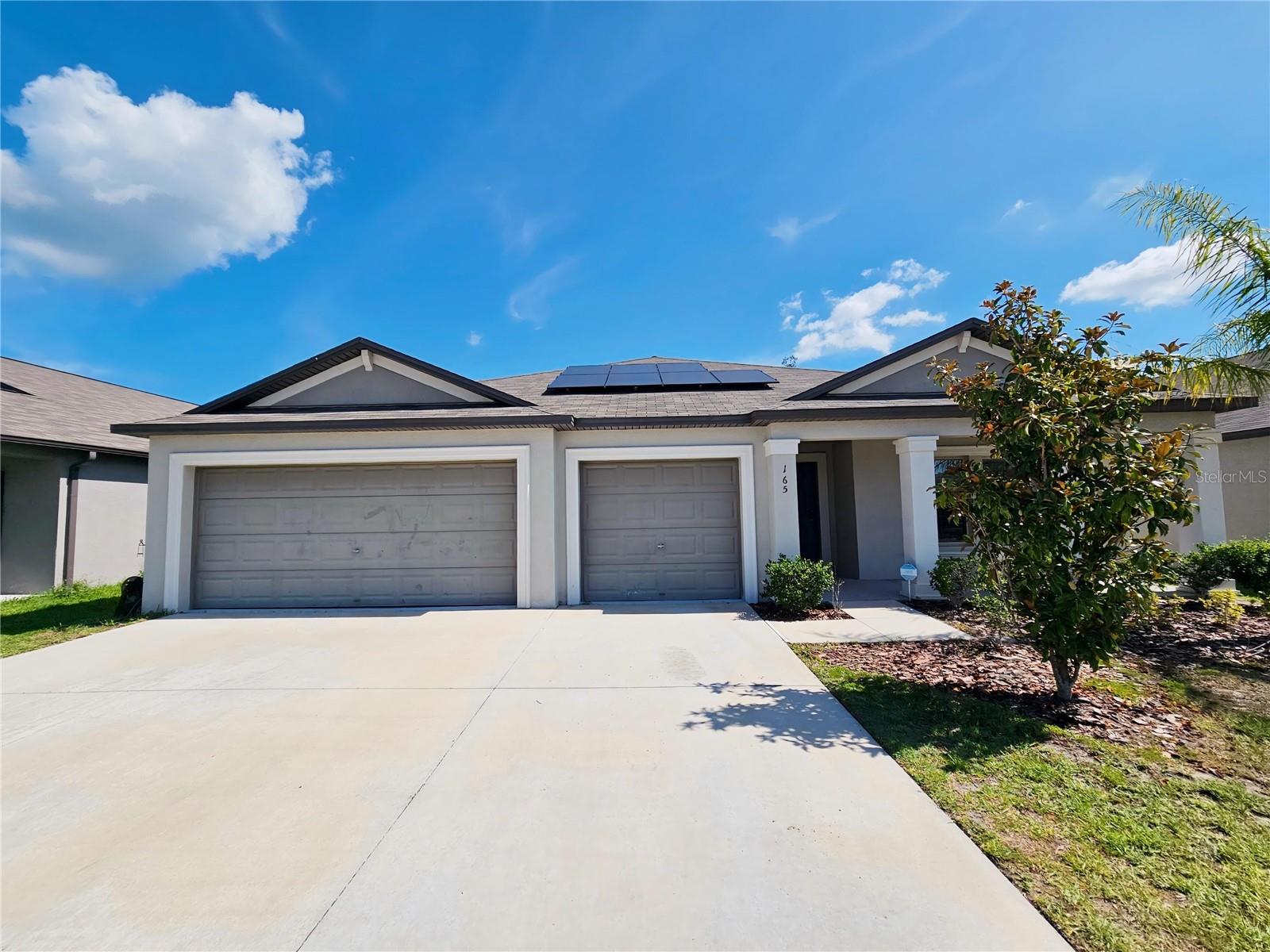 Photo of 165 RAIN BERRY AVENUE RUSKIN FL 33570
