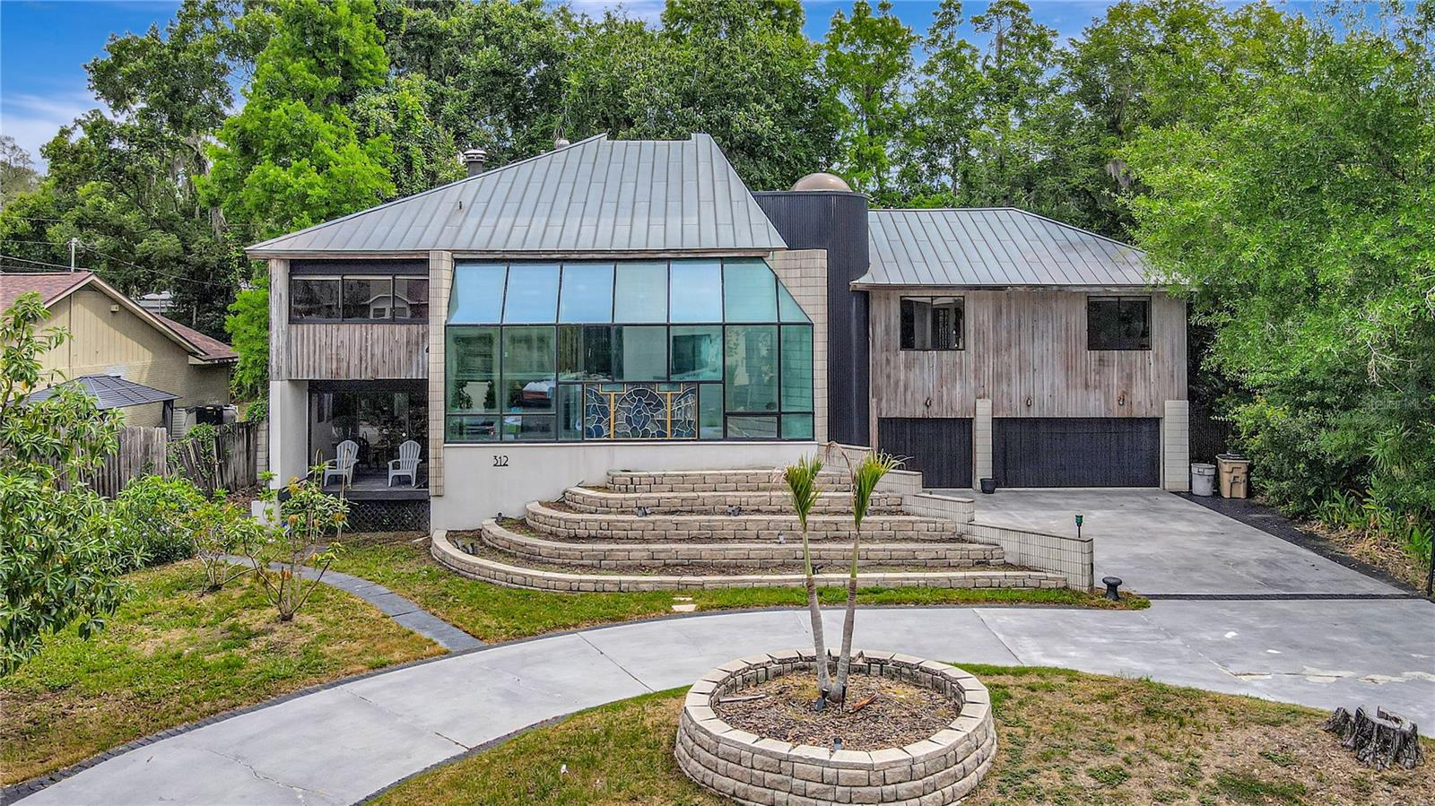 Photo of 312 S RIVERHILLS DRIVE TAMPA FL 33617