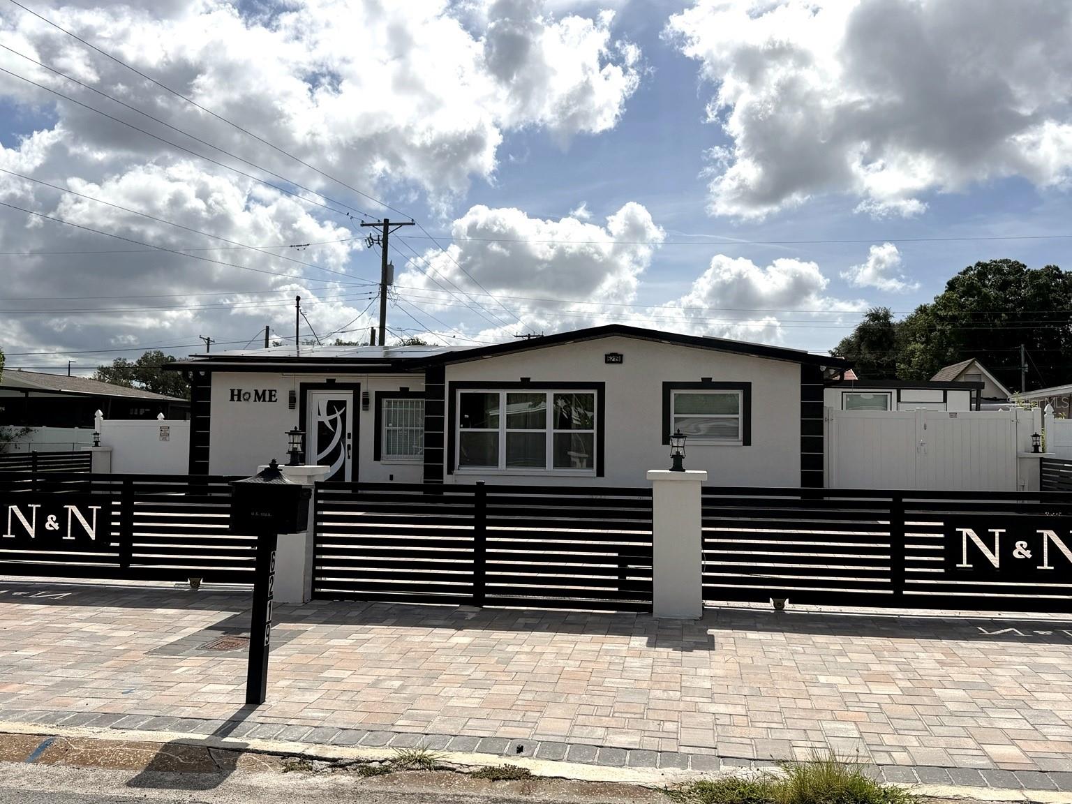 Photo of 6219 BLOSSOM AVENUE TAMPA FL 33614