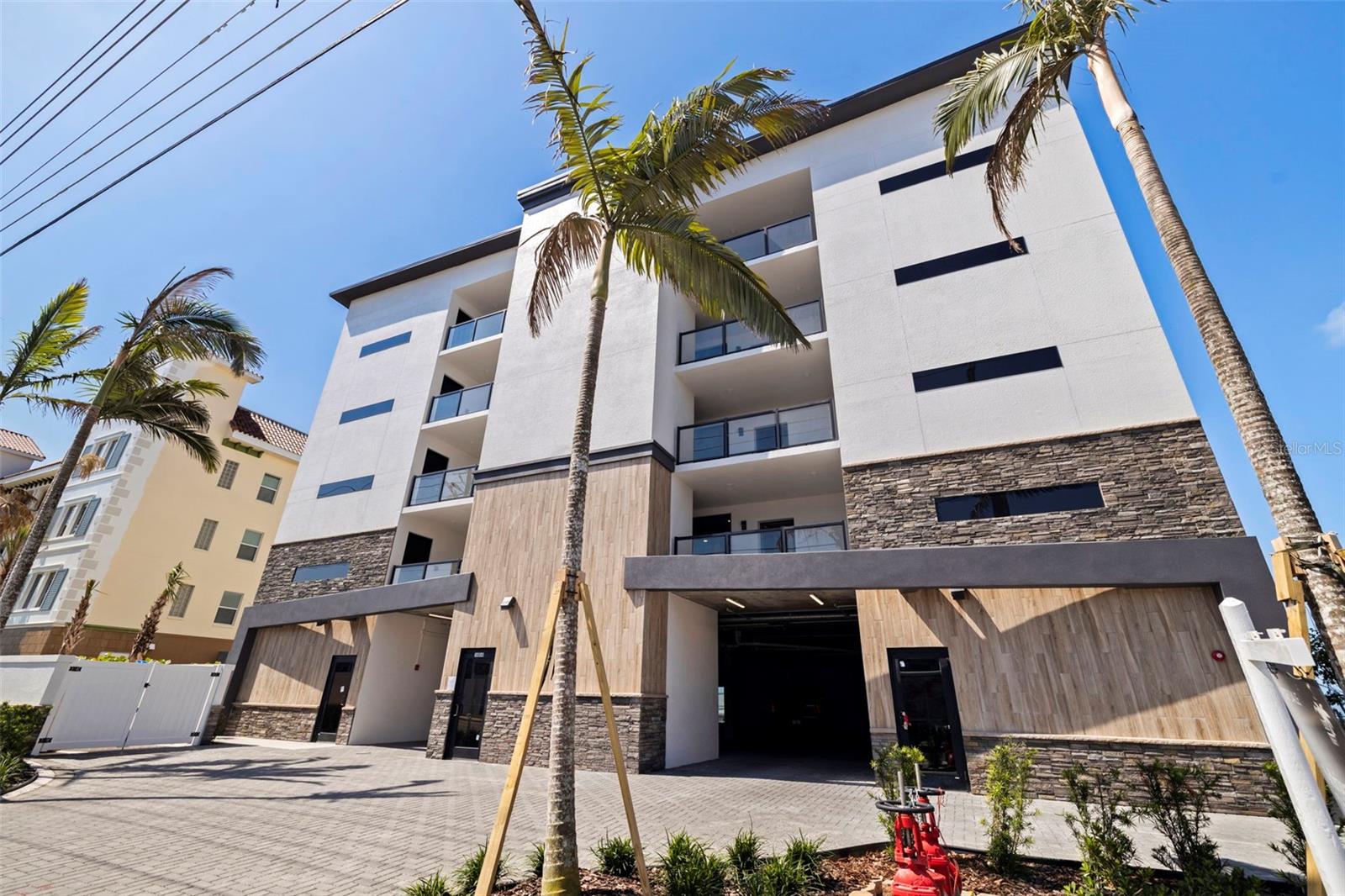 Photo of 14048 GULF BOULEVARD #201 MADEIRA BEACH FL 33708