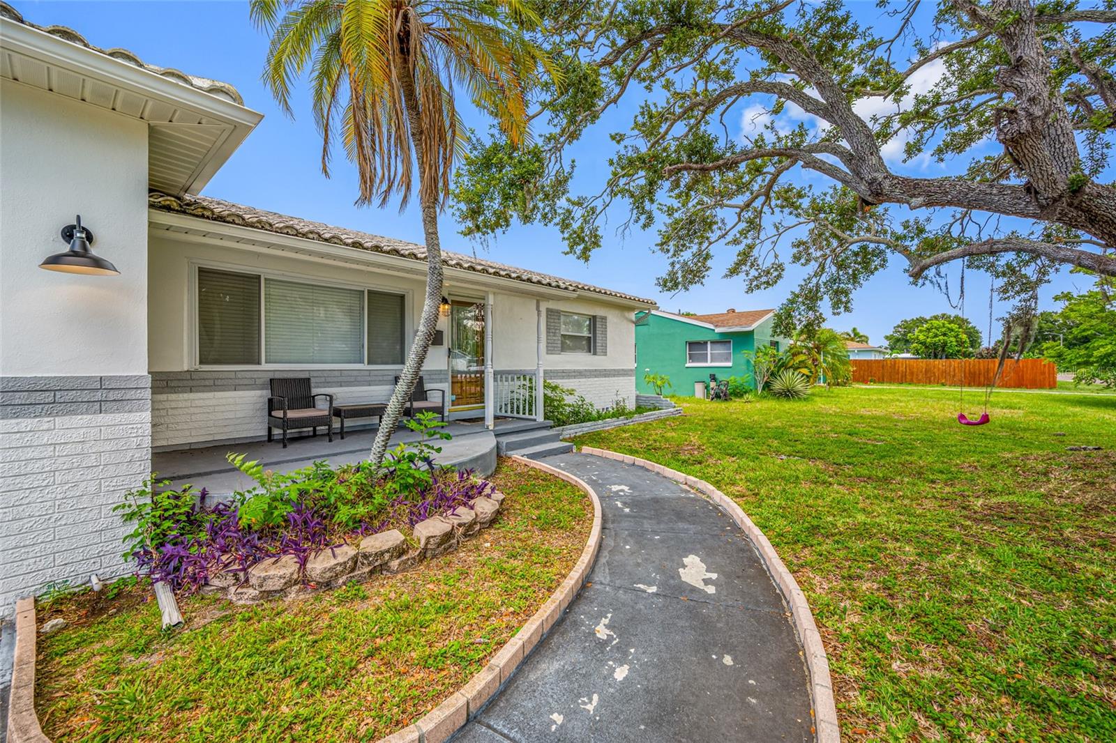 Photo of 6219 HAMPTON DRIVE ST PETERSBURG FL 33710