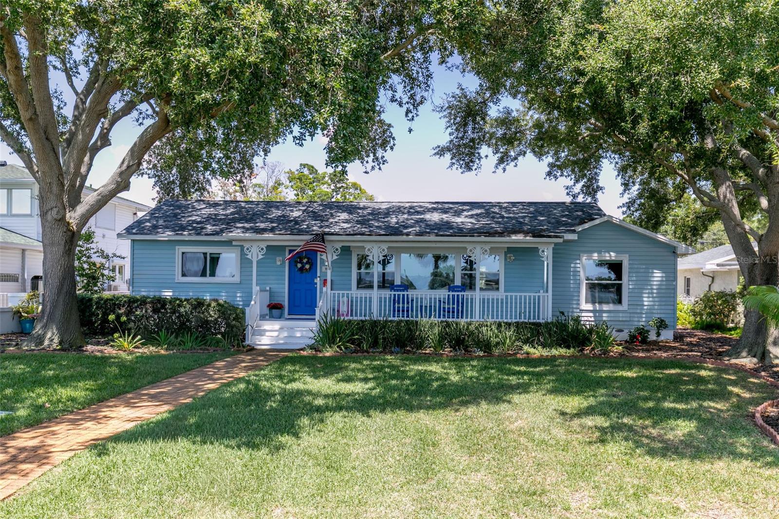 Photo of 110 SUNSET DRIVE ST PETERSBURG FL 33707