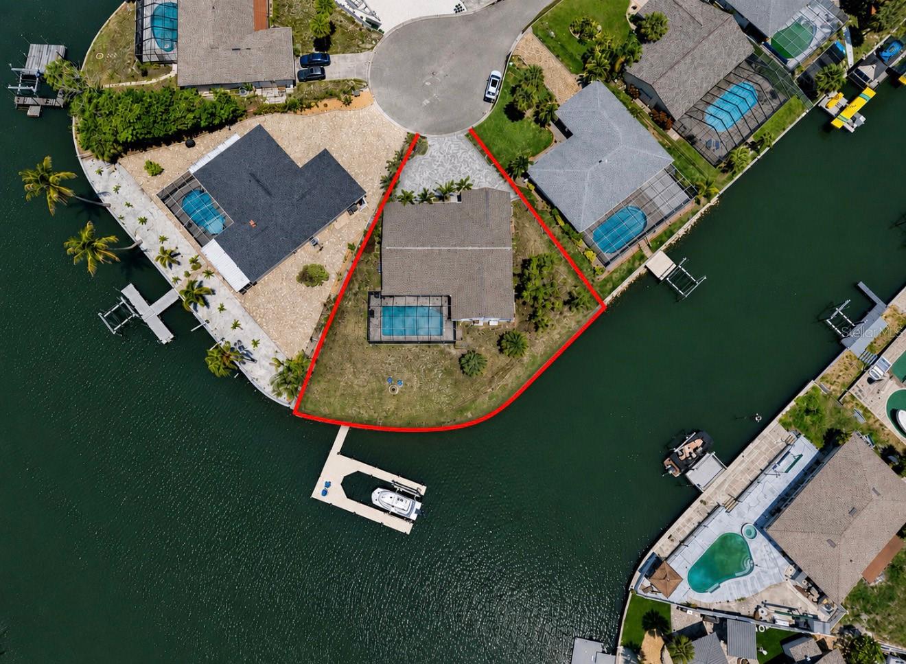 Photo of 6301 COTTONWOOD LANE APOLLO BEACH FL 33572