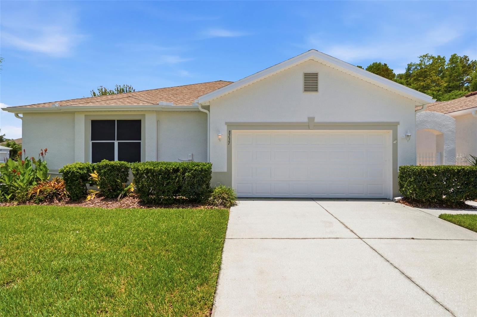 Photo of 8237 FALLGLO LANE LAND O LAKES FL 34637