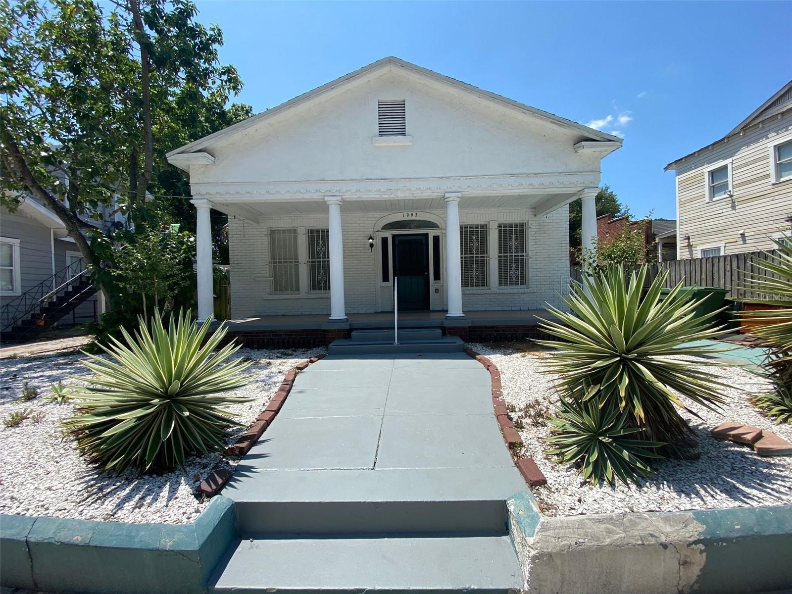 Photo of 1003 E COLUMBUS DRIVE TAMPA FL 33605