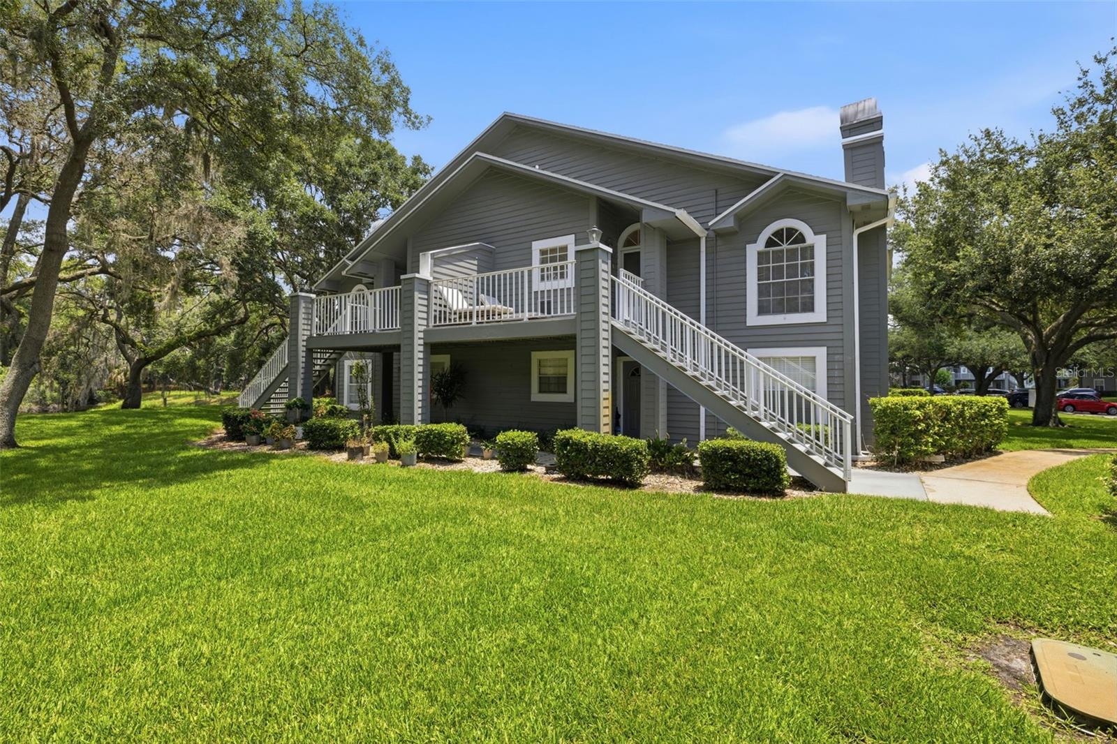 Photo of 11844 SKYLAKE PLACE TAMPA FL 33617