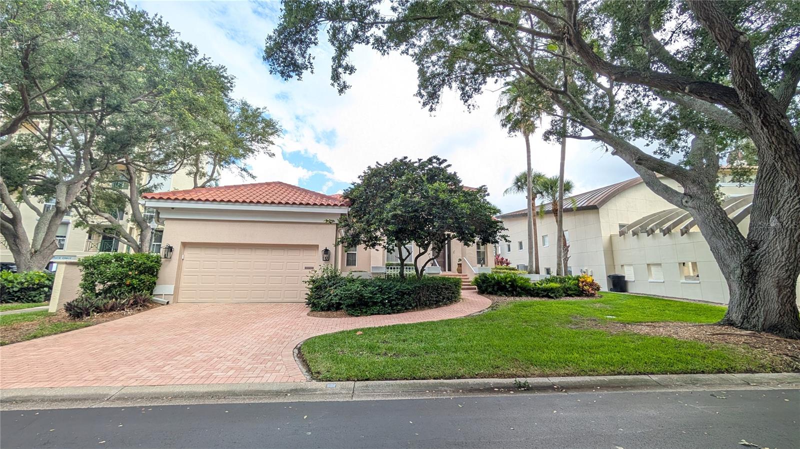 Photo of 4709 DOLPHIN CAY LANE ST PETERSBURG FL 33711