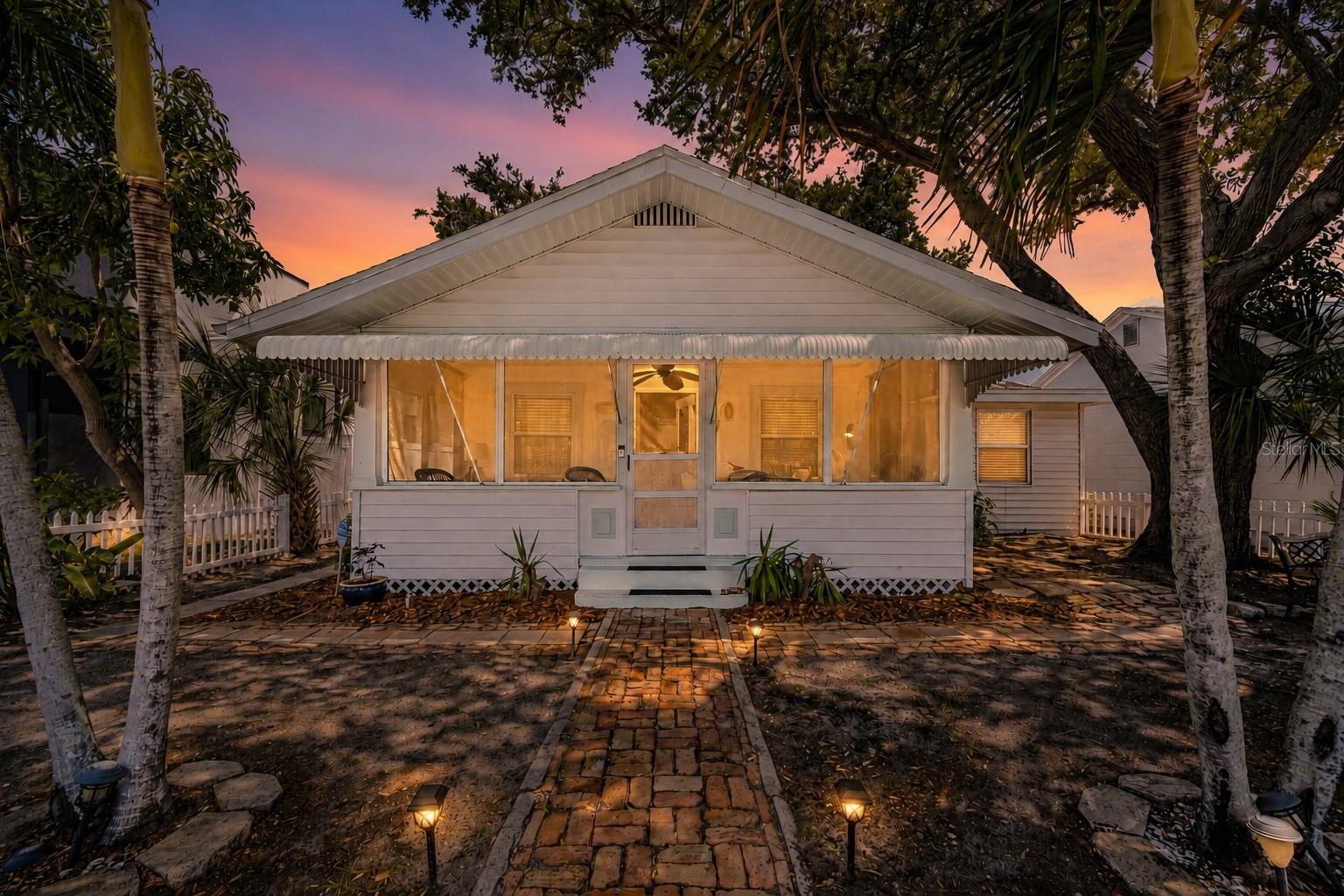 Photo of 3829 2ND AVENUE ST PETERSBURG FL 33713