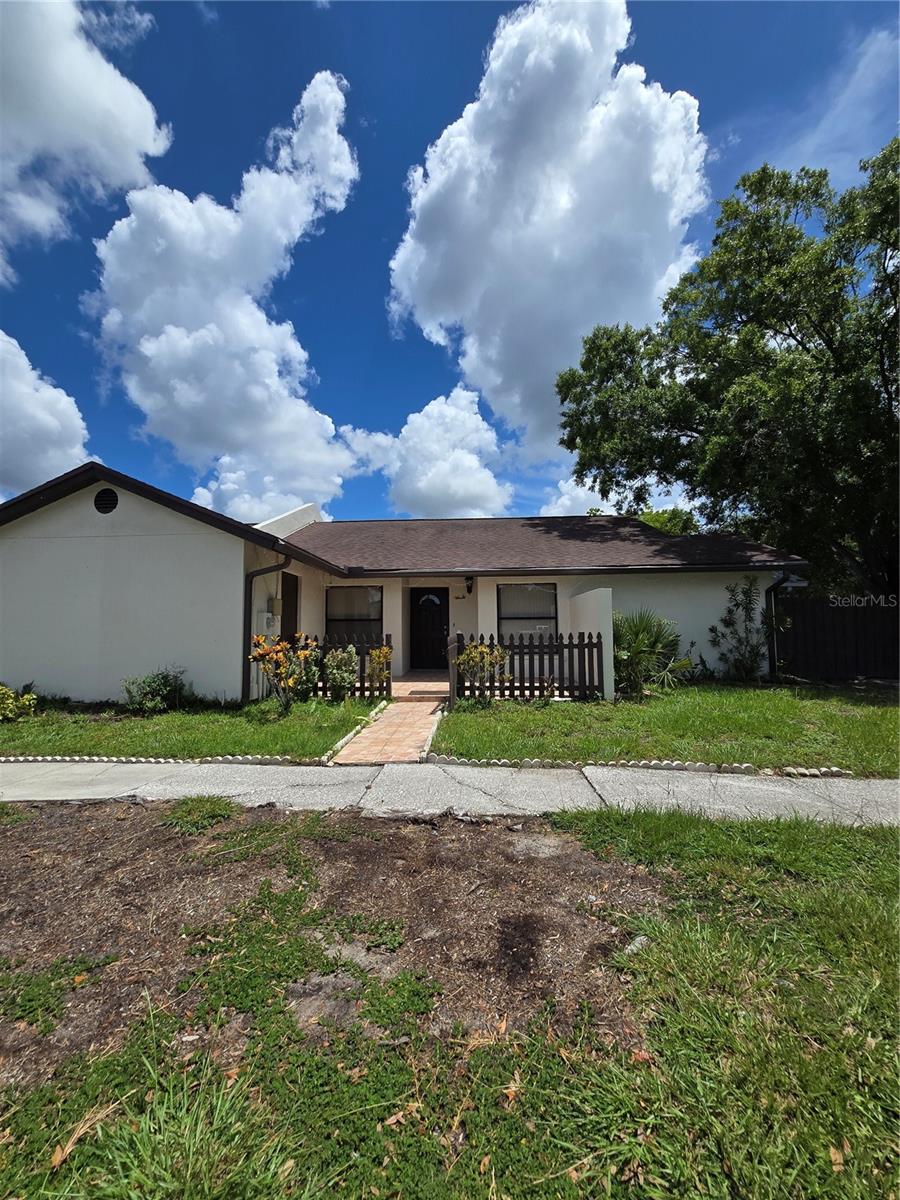 Photo of 5401 HOPEDALE DRIVE TAMPA FL 33624