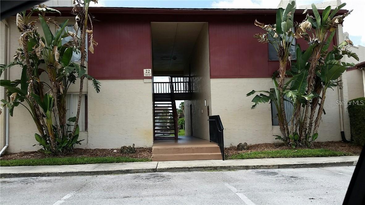 Photo of 3832 N LAKE DRIVE #116 TAMPA FL 33614