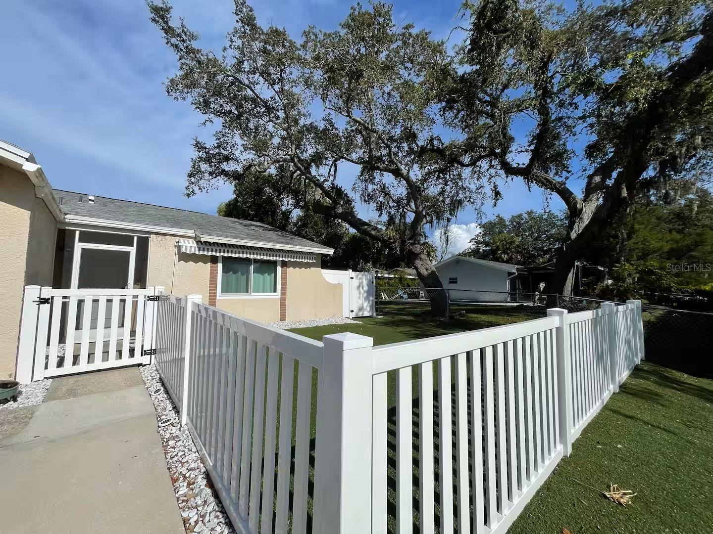 Photo of 2107 GROVE VALLEY PALM HARBOR FL 34683