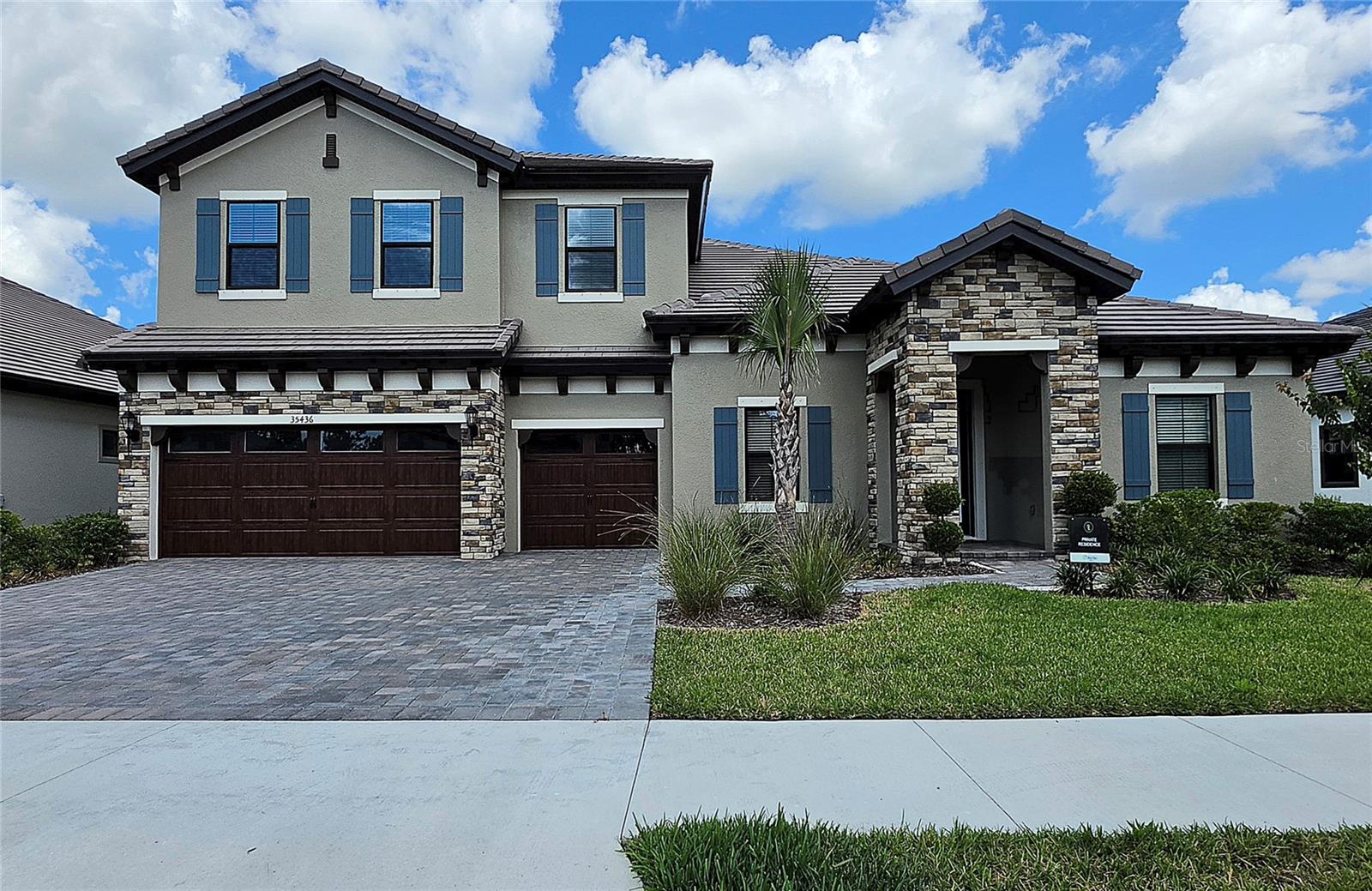 Photo of 35436 BIG HAWK DRIVE ZEPHYRHILLS FL 33541