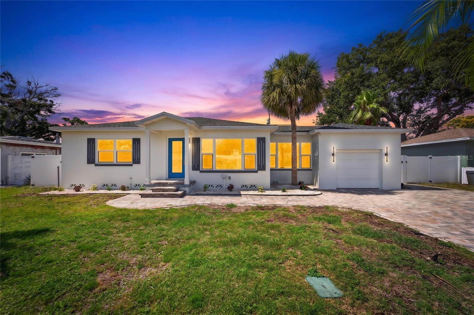 Photo of 4810 DEL RIO WAY GULFPORT FL 33711