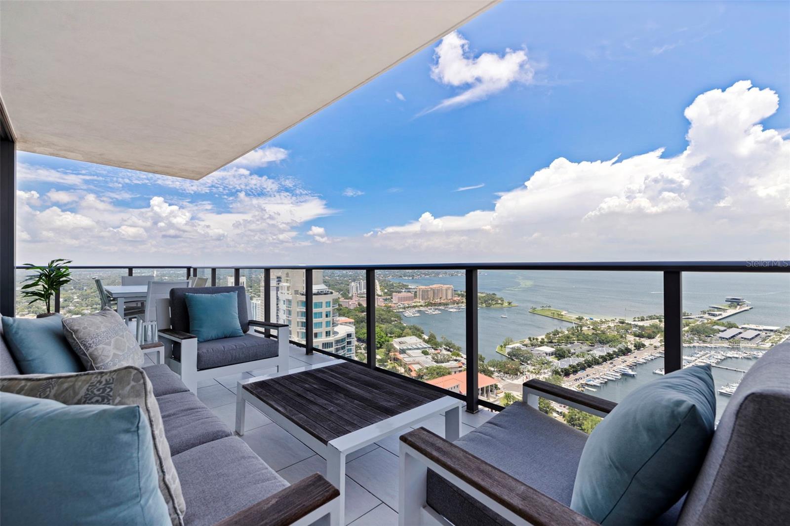 Photo of 100 1ST AVENUE #3405 ST PETERSBURG FL 33701
