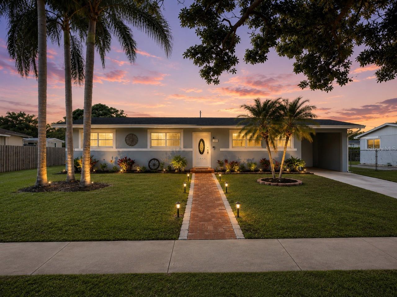 Photo of 1029 W COUNTRY CLUB CIRCLE FORT LAUDERDALE FL 33317