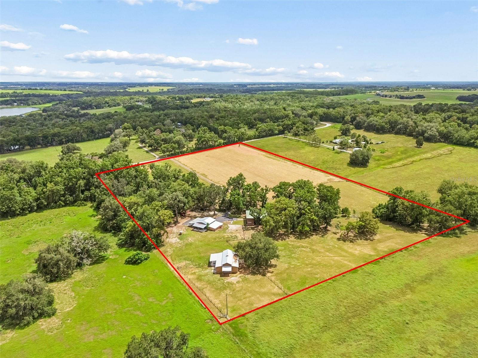 Photo of 17345 SWEETWATER ROAD DADE CITY FL 33523