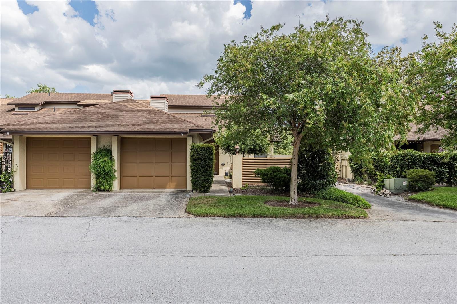 Photo of 925 FENTON LANE #9 LAKELAND FL 33809