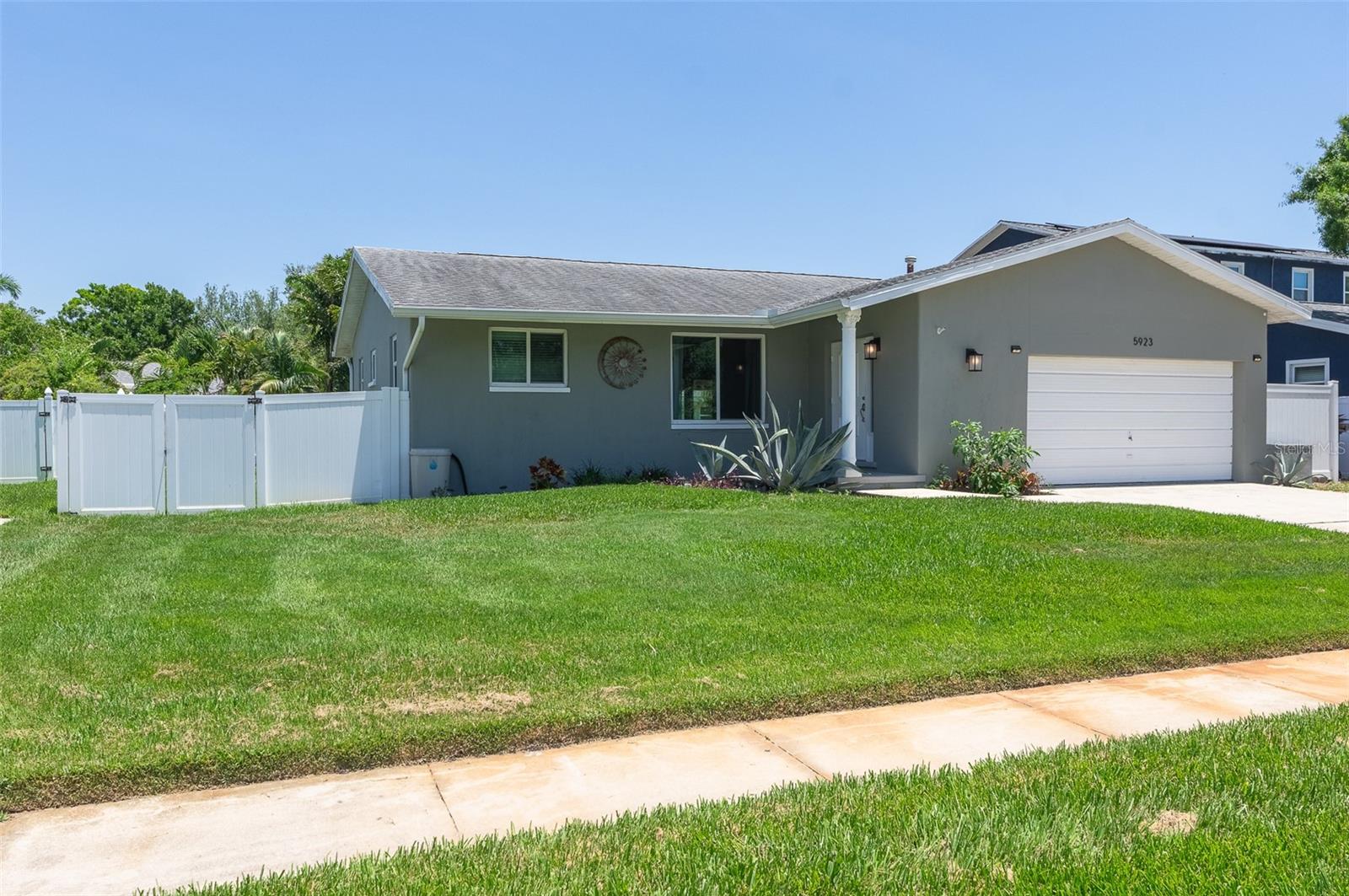 Photo of 5923 19TH STREET ST PETERSBURG FL 33703