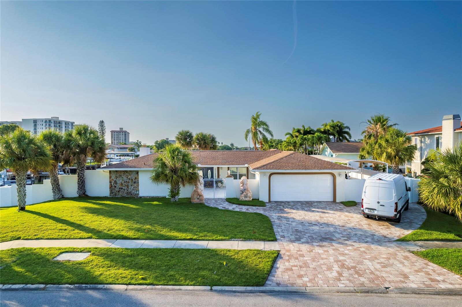Photo of 320 HARBOR PASSAGE CLEARWATER BEACH FL 33767