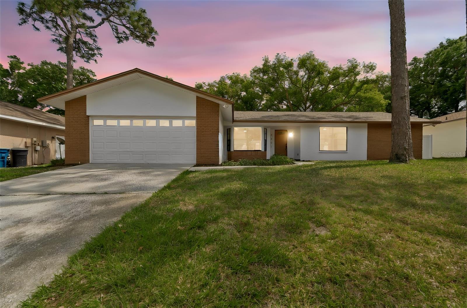Photo of 3431 DEERFIELD LANE CLEARWATER FL 33761