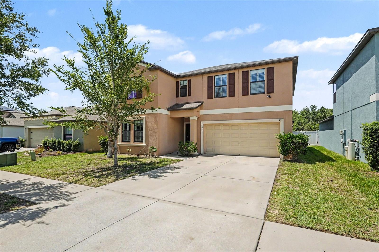 Photo of 10022 CARLOWAY HILLS DRIVE WIMAUMA FL 33598