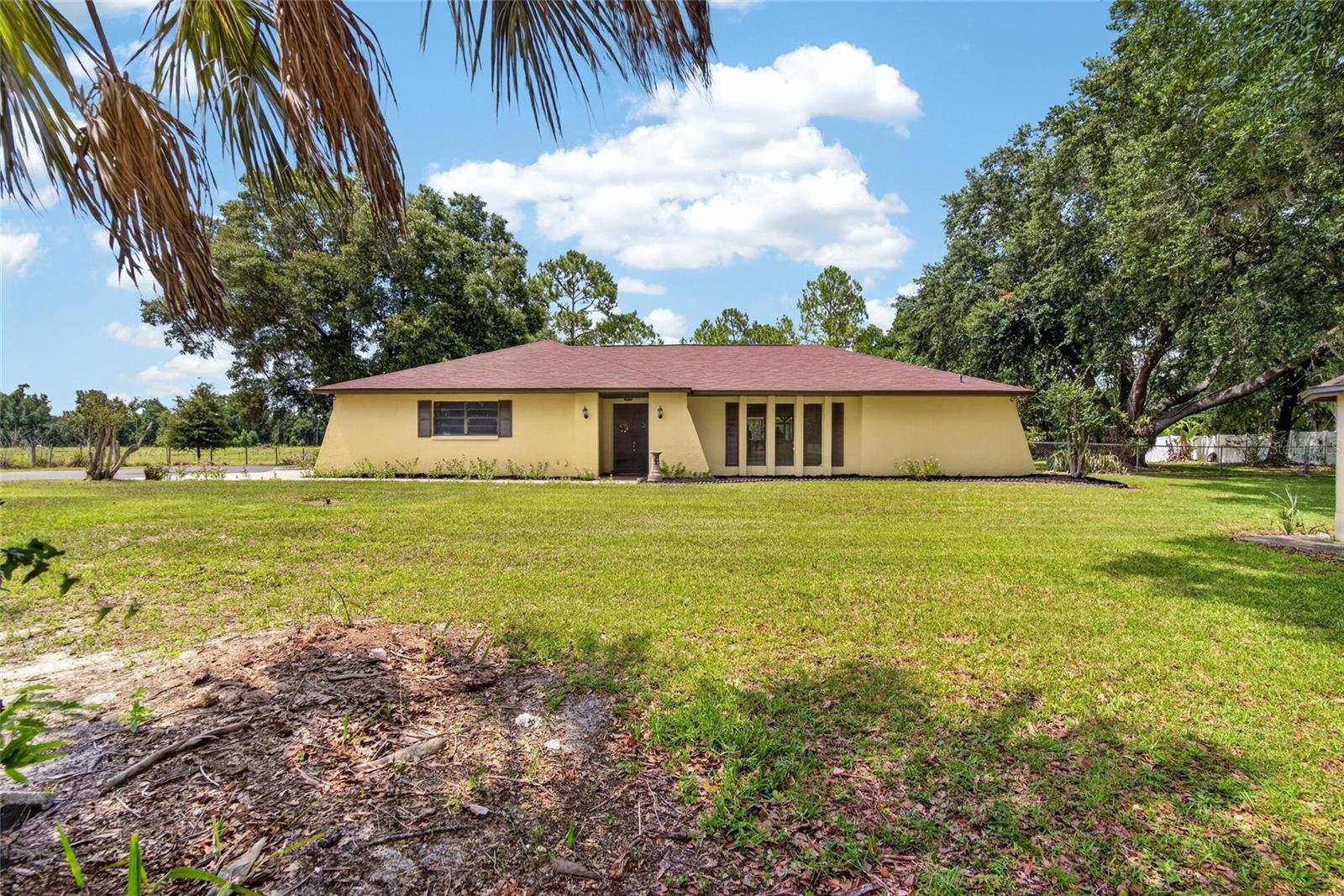 Photo of 3708 JOE SANCHEZ RD PLANT CITY FL 33565