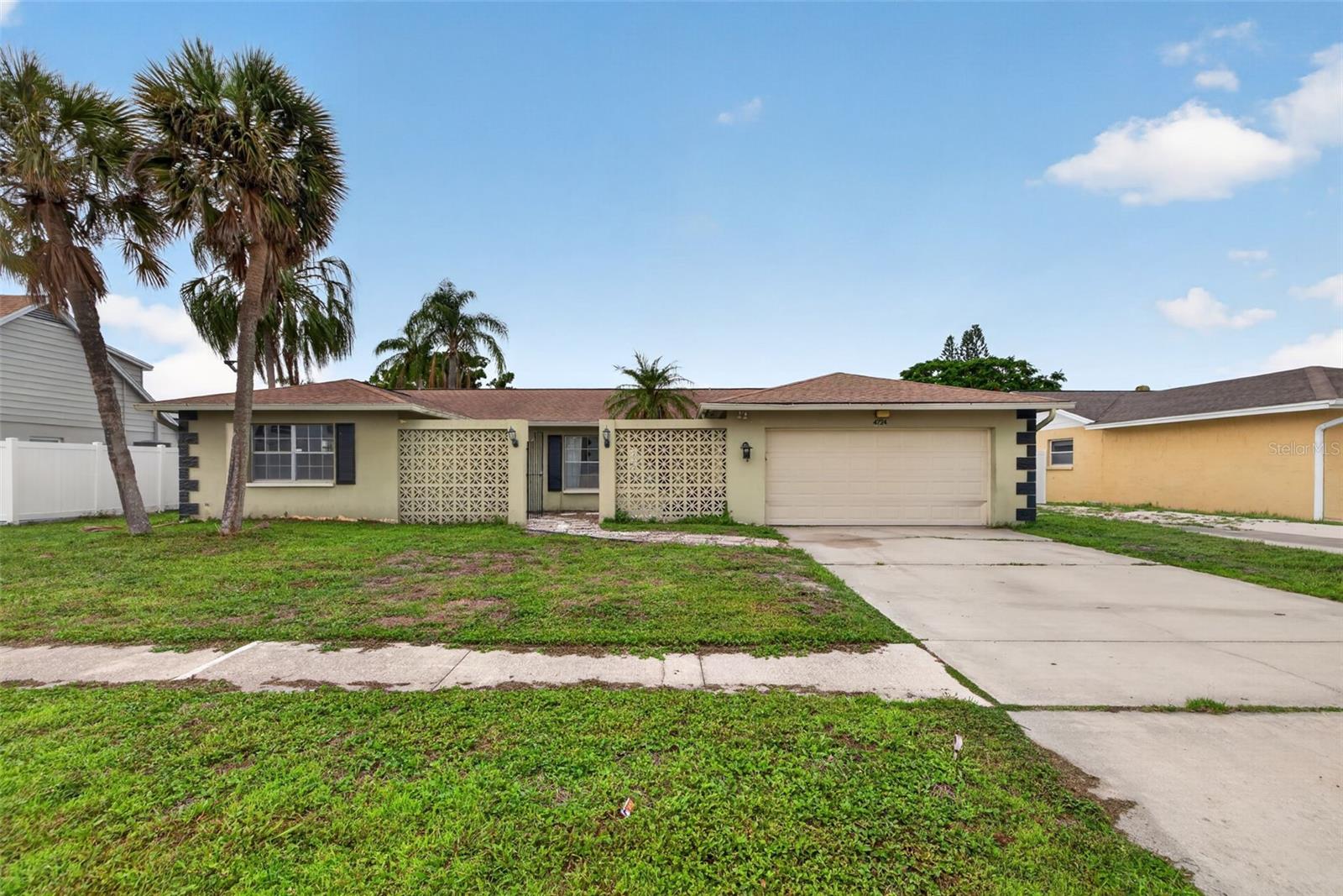 Photo of 4724 SOAPSTONE DRIVE TAMPA FL 33615