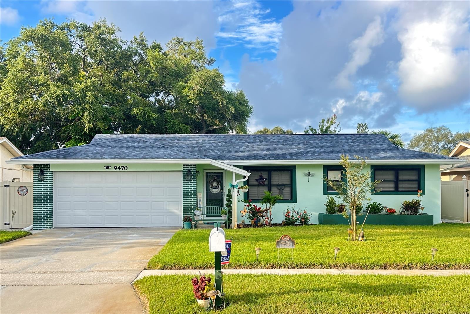 Photo of 9470 JOEL DRIVE SEMINOLE FL 33777