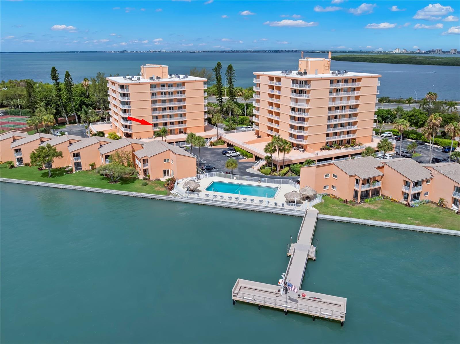 Photo of 7432 SUNSHINE SKYWAY LANE #302 ST PETERSBURG FL 33711