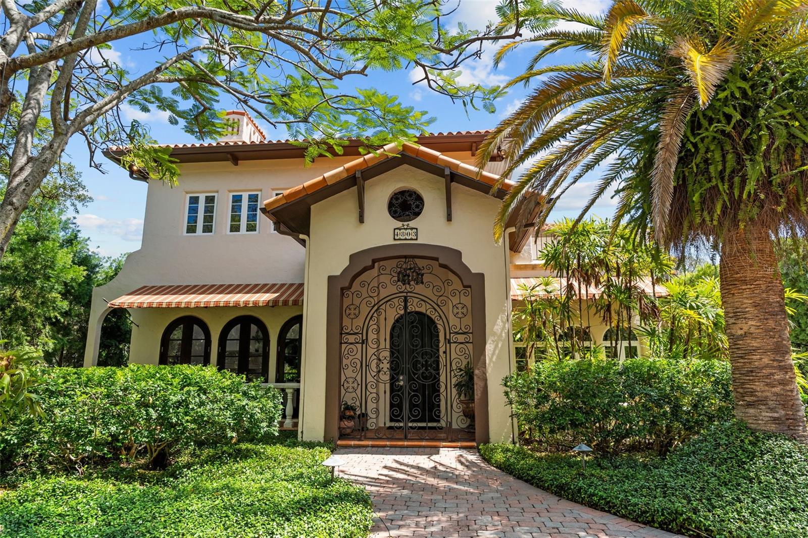 Photo of 4803 W WOODMERE ROAD TAMPA FL 33609
