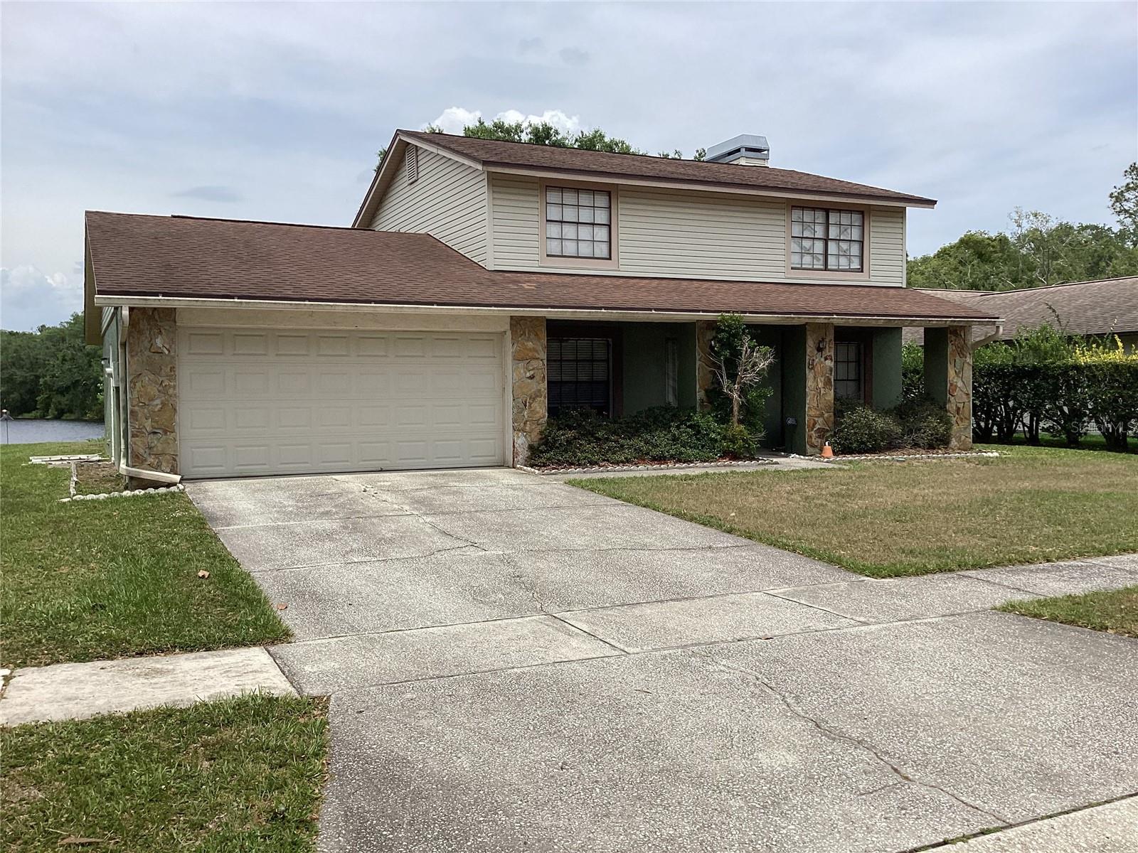 Photo of 4942 PENNSBURY DRIVE TAMPA FL 33624