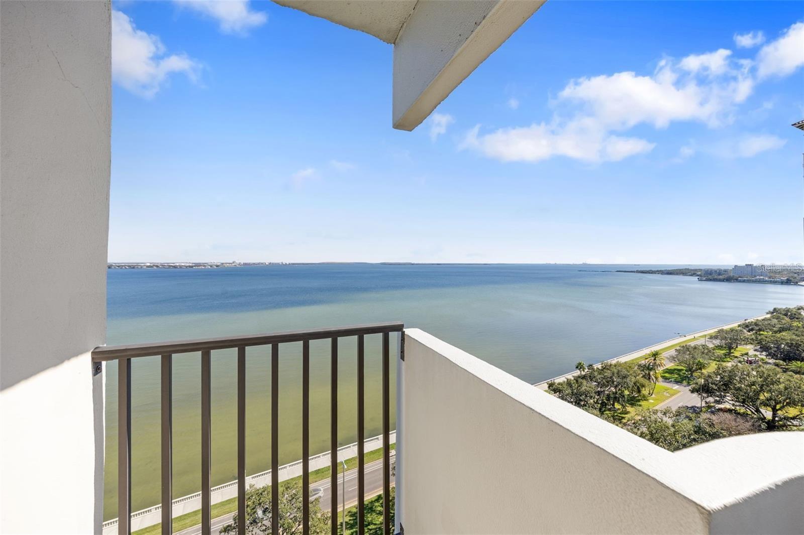 Photo of 4141 BAYSHORE BOULEVARD #1702 TAMPA FL 33611