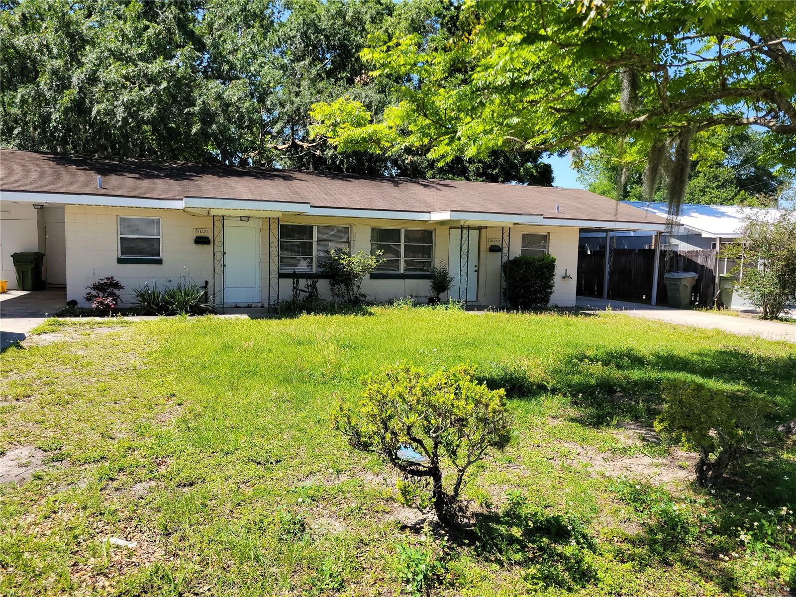 Photo of 2103 JOBBINS DRIVE LEESBURG FL 34748