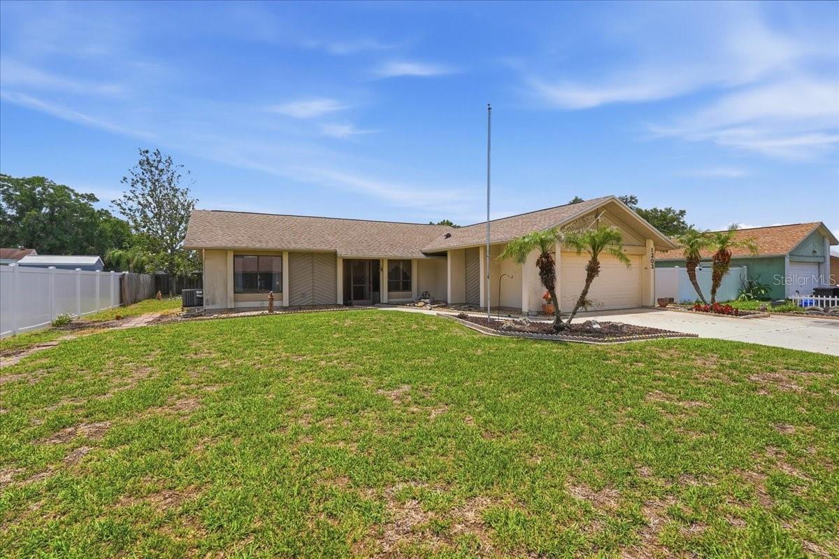 Photo of 1203 W REDBUD STREET PLANT CITY FL 33563