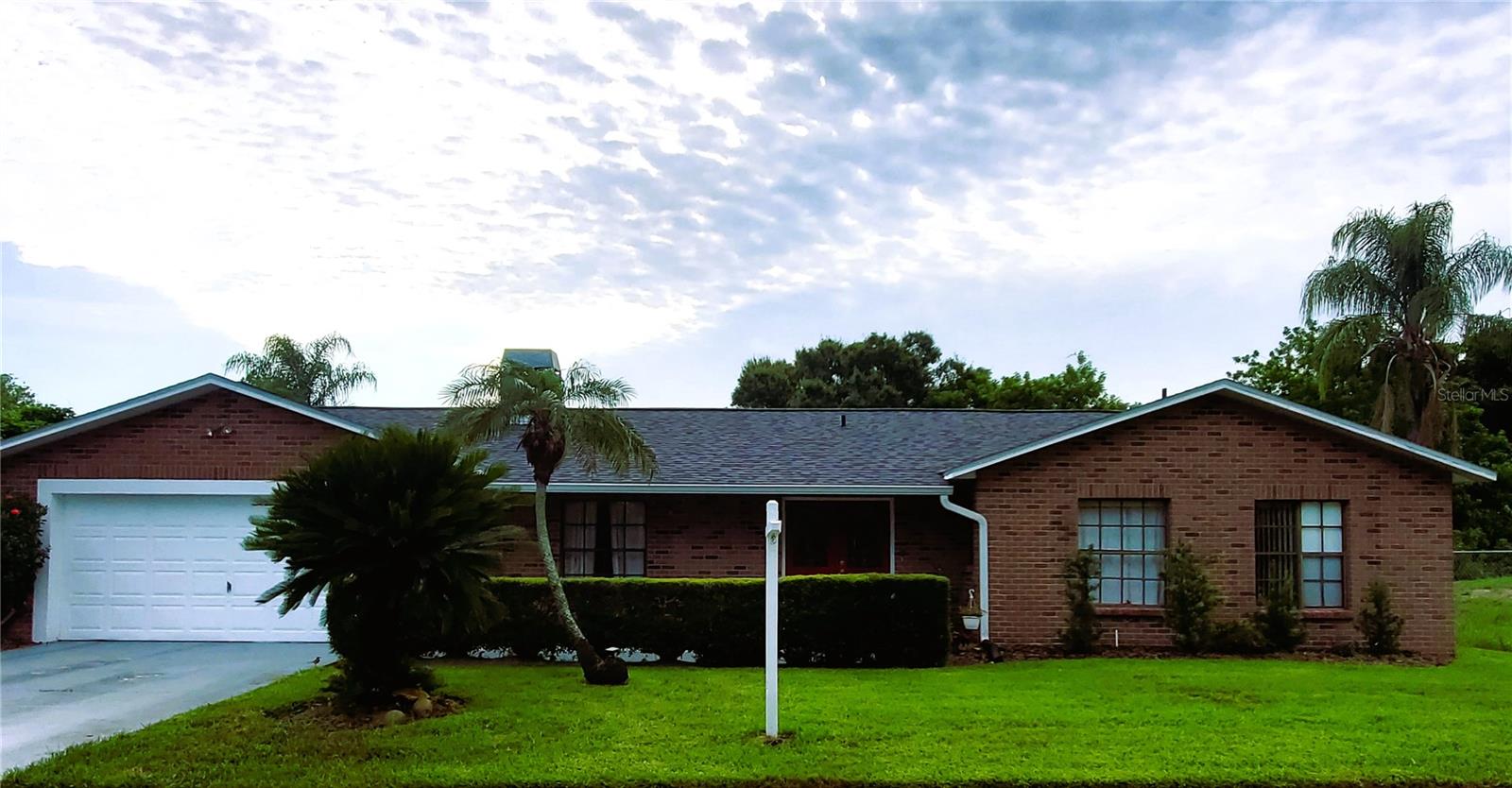 Photo of 100 WATER OAK WAY OLDSMAR FL 34677