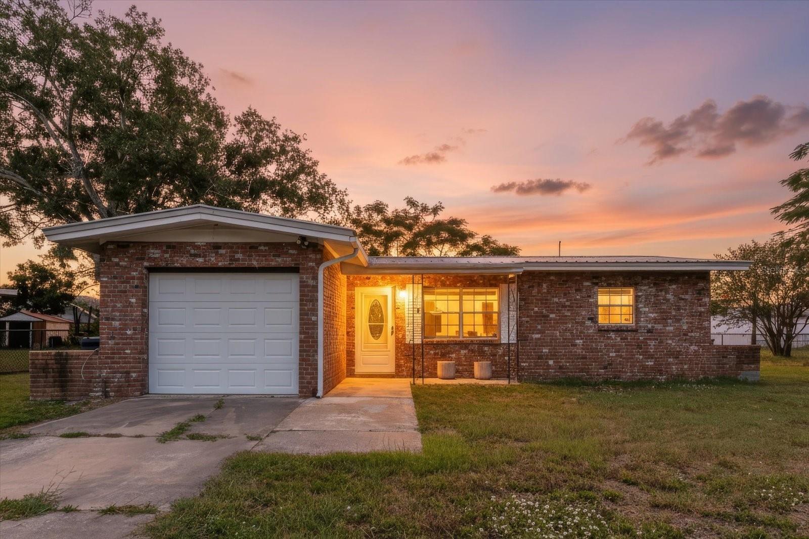 Photo of 6212 FLORIDA CIRCLE APOLLO BEACH FL 33572